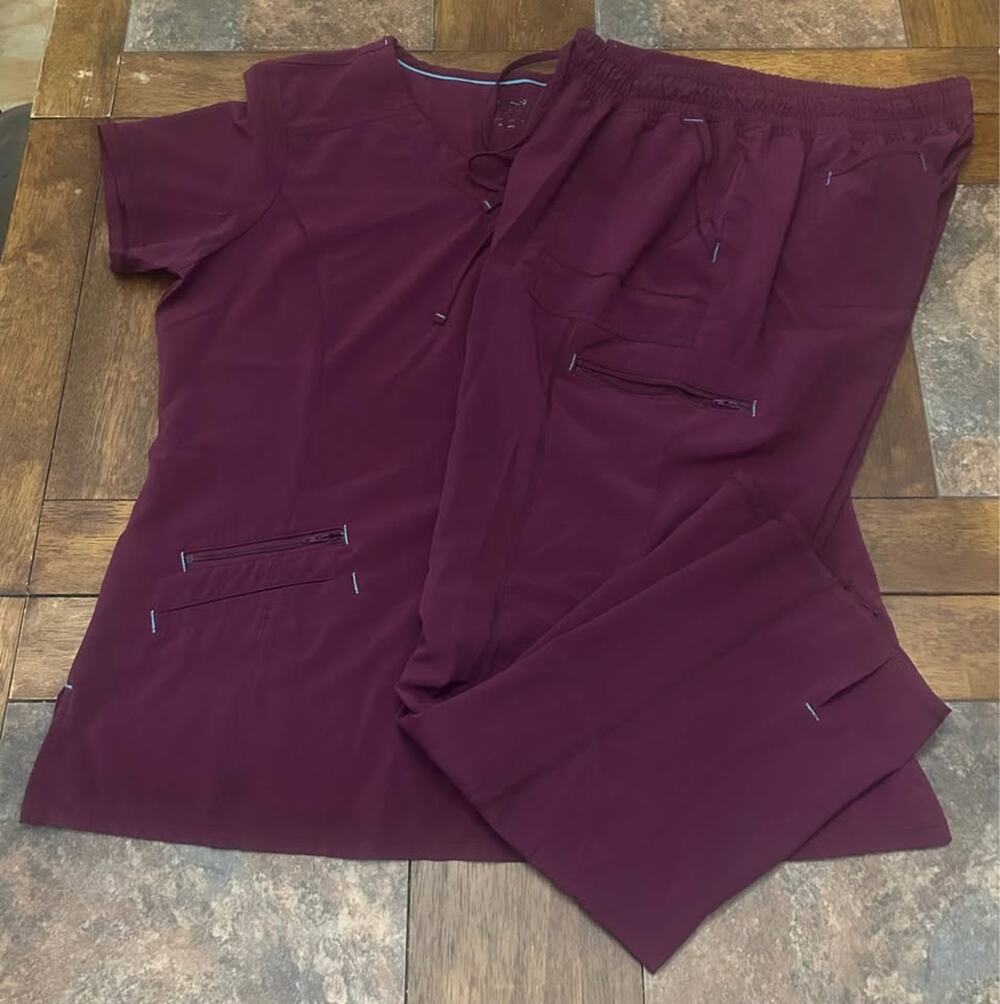 Woman's Scrubstar Burgandy Scrub Shirt Pants Sz L Large